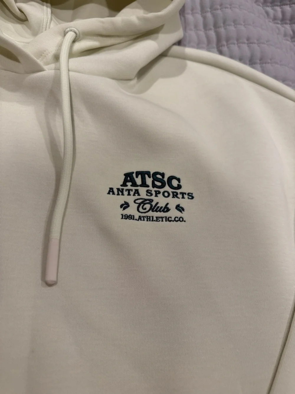 ATSC ANTA Sprts Cream Hooded Sweatshirt with Subtle Chest Logo. Size M - Picture 5 of 7